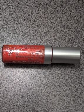 Mary Kay Signature Lip Gloss - Tiger Lily Discontinued